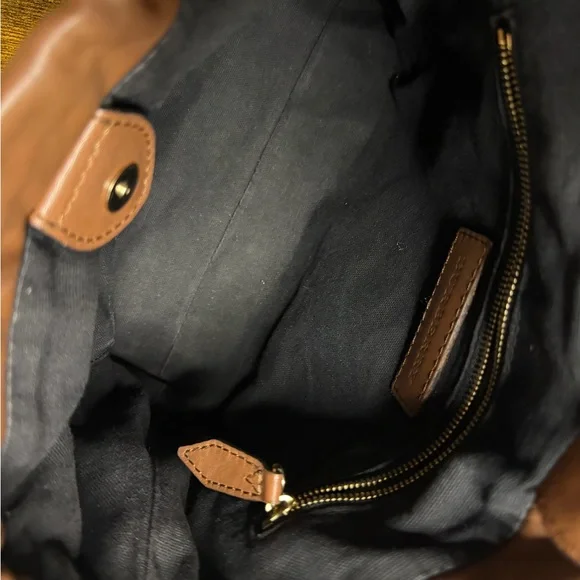 Burberry bucket crossbody bag - Picture 13 of 16